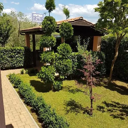 In With Seaview, Balcony, Air Condition, Wifi *