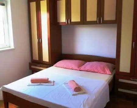 In With Seaview, Balcony, Air Condition, Wifi * Malinska